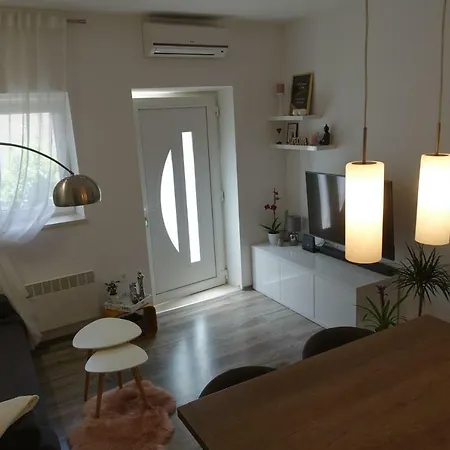 Apartment Maja